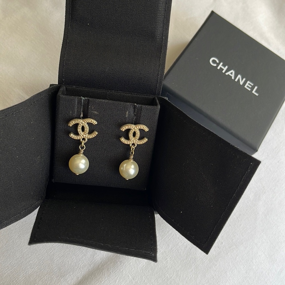 CHANEL pear dangle earrings ghw